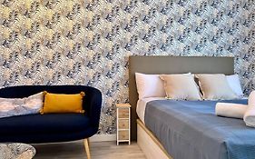 Apartment With Private Rooftop By Easytrip